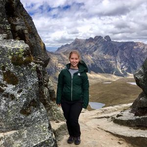 Meet your Posher, Laura